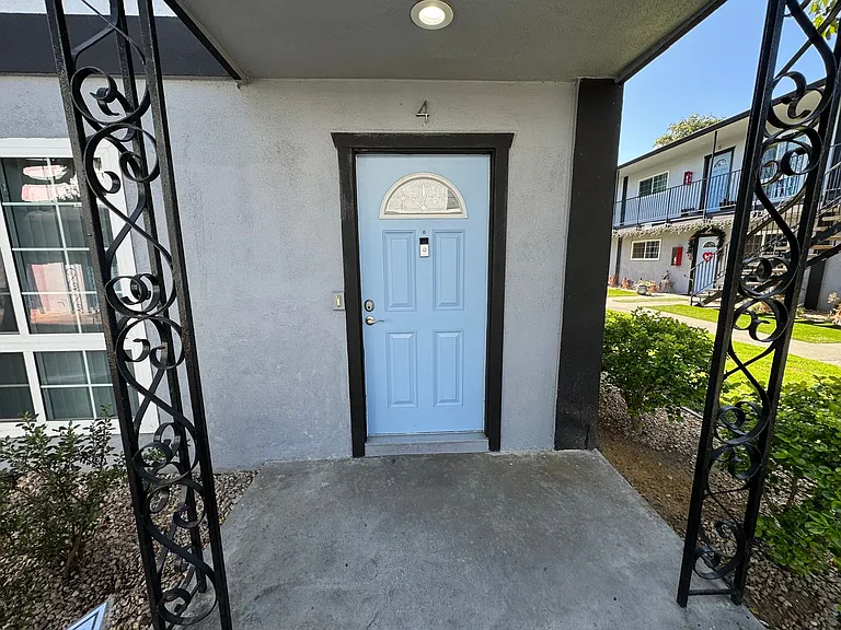 Villa Del Sol Apartments — Photo 127