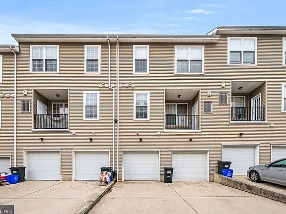 3rd image of 35 Brewerytown Ct