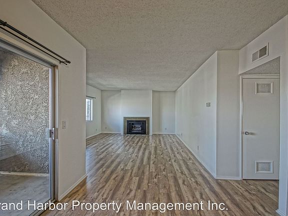 4th image of 3650 Garnet St APT 11