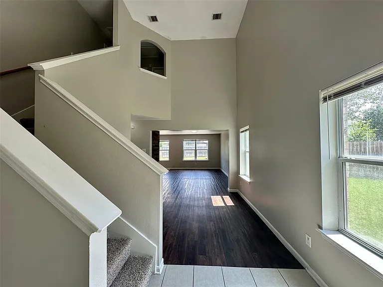 8607 Heather Bluff Ct — Photo 5
