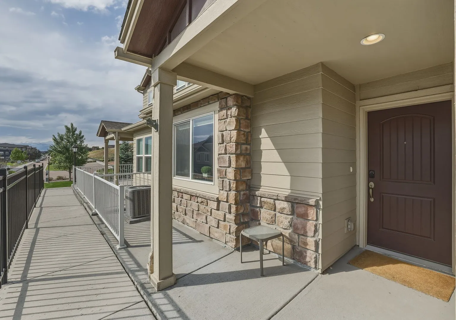 3 Bedroom Home Near Ft Carson with Furnished and Unfurnished options!! — Photo 2