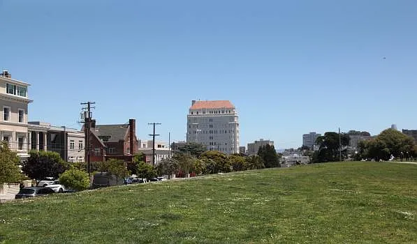 2619 California St — Photo 27