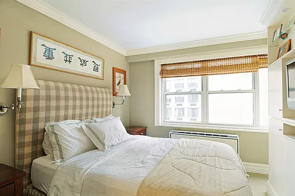 Sold by Corcoran | media 13