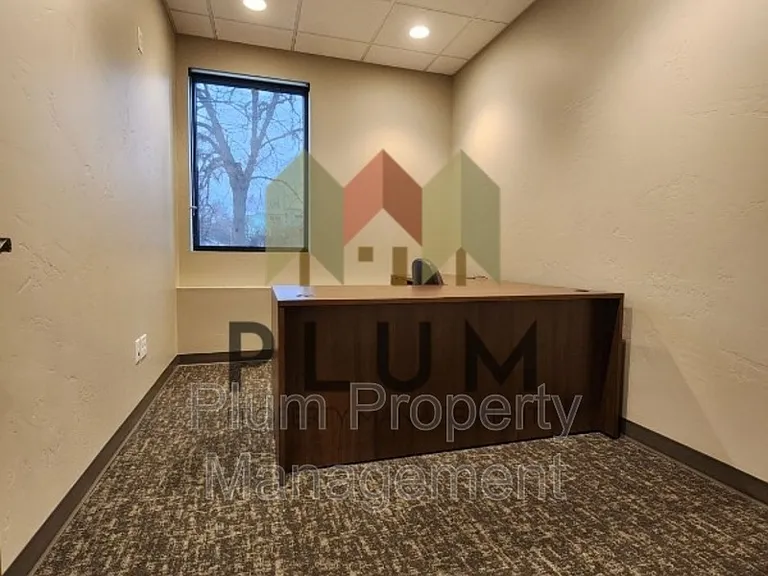 425 N 5th St W #E-113 — Photo 2