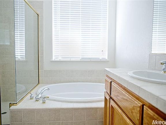 5th image of 1515 Danbrook Dr