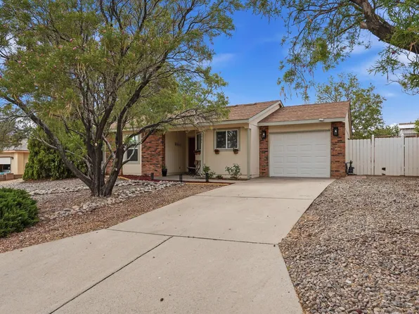 1961 Roanoke Dr NE, Rio Rancho, NM 87144