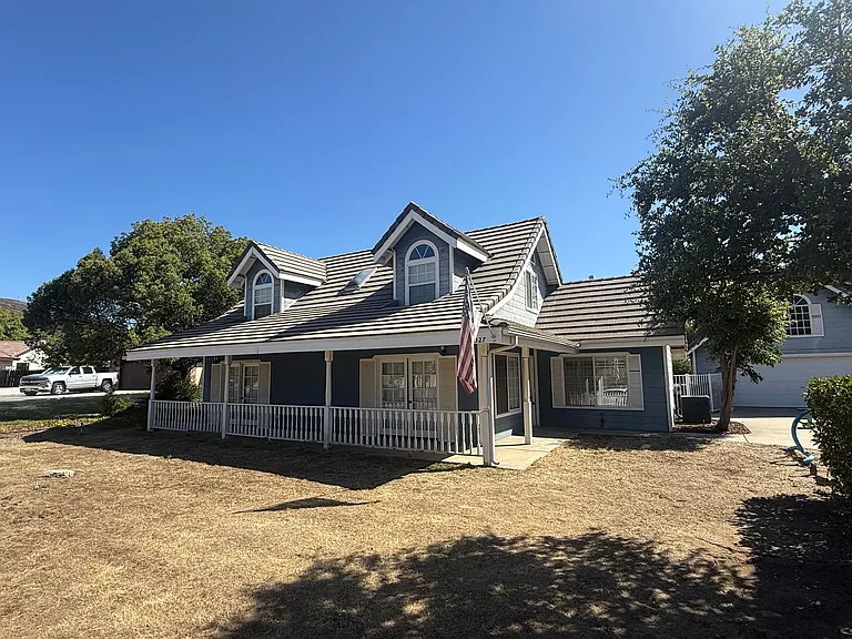 16327 Bassett Ct — Photo 1
