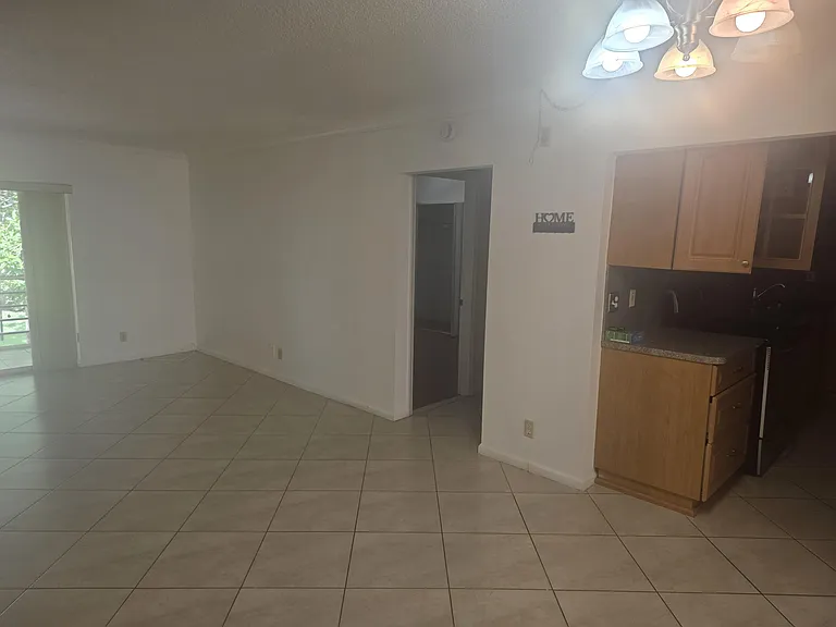 959 SE 2nd Ave #214 — Photo 36