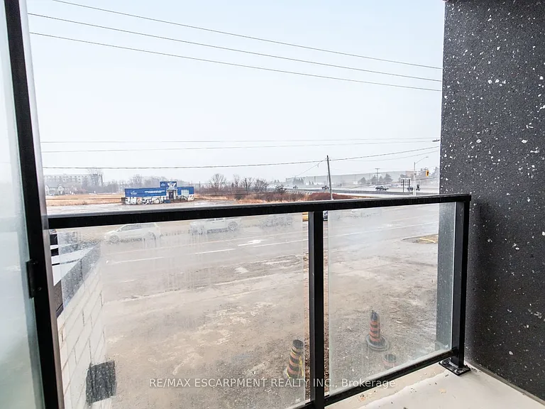 461 Green Rd #220 — Photo 16