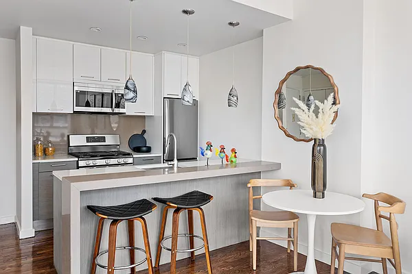 Sold by Compass | media 2