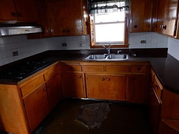 5th image of 231 Washington Ave