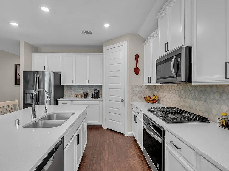 1917 Canyon Live Oak St — Photo 21