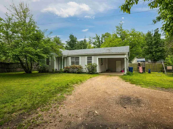 153 3rd St, Rossville, TN 38066