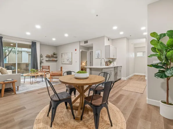 501 Gibson Dr APT 1514, Roseville, CA 95678