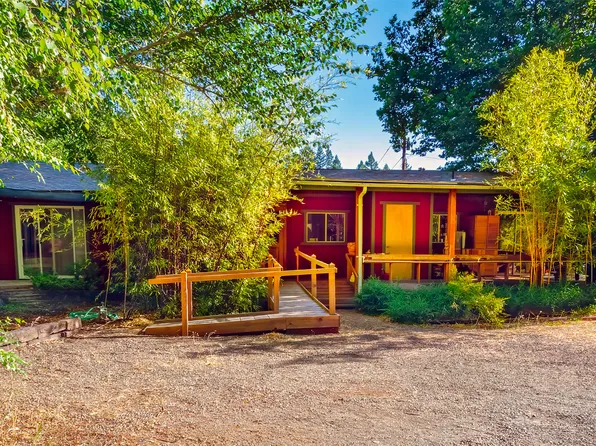 2211 Dick George Rd, Cave Junction, OR 97523