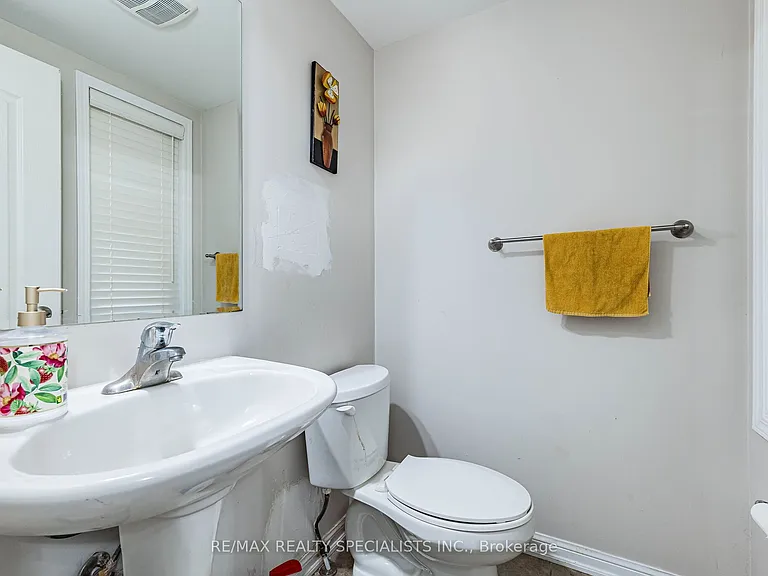 47 Robert Parkinson Dr — Photo 6