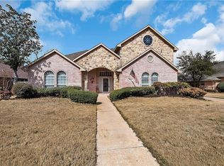 111 Greenhill Trl S, Roanoke, TX 76262
