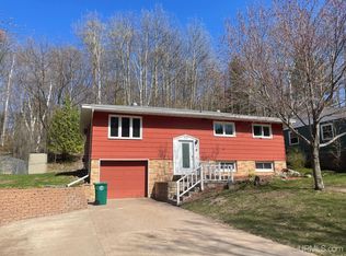 213 W Nicolet Blvd, Marquette, MI 49855