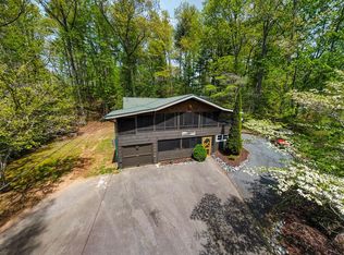 736 Village Rd, Murphy, NC 28906