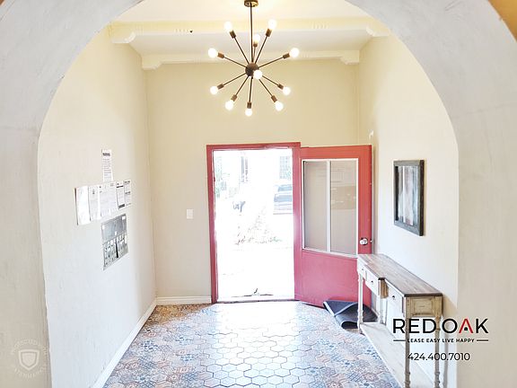 3rd image of 366 N Orange Grove Ave APT 6