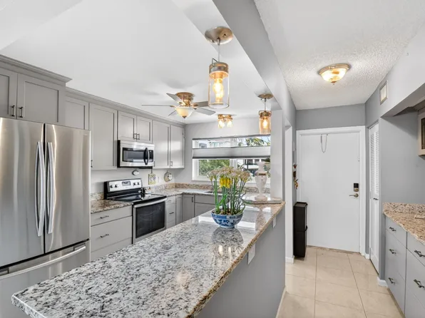 2016 S Federal Highway #E309, Boynton Beach, FL 33435