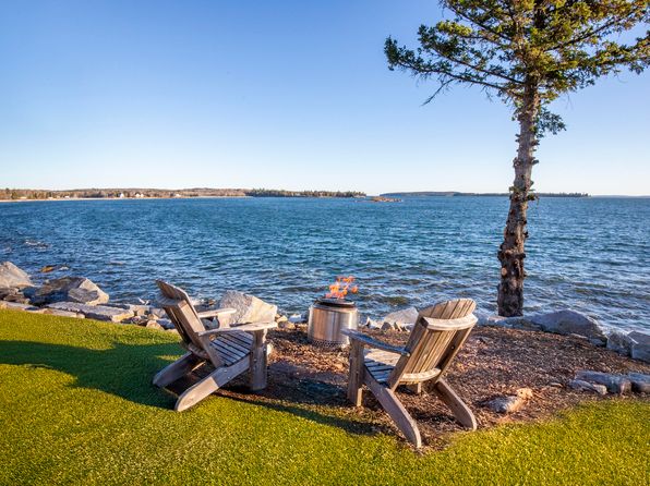 4 & 5 Anchorage Lane, Owls Head, ME 04854