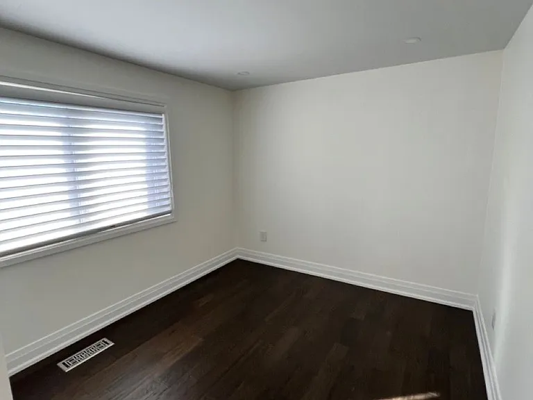 55 Creekwood Dr #UPPER — Photo 5