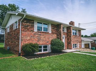 504 McCrary Dr, Morristown, TN 37814