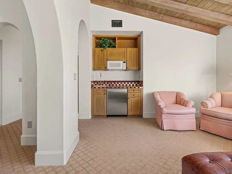 6692 La Jolla Scenic Dr S — Photo 37