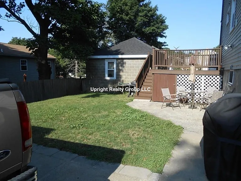 Ocean Ave W — Photo 12