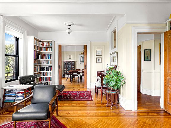 4th image of 163 Prospect Park W APT 4L