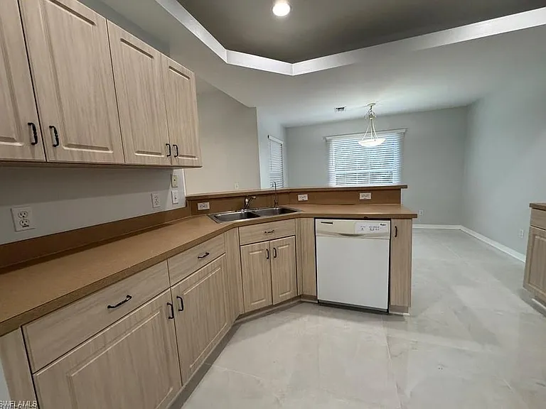 4649 Santiago Ln — Photo 2