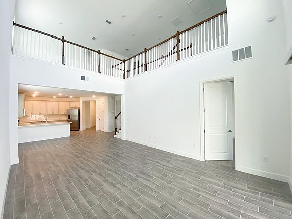2nd image of 1313 Blue Stem Ln