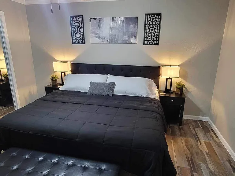 7939 NW Crossland Cir — Photo 11