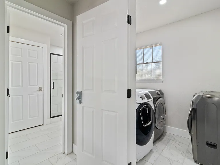 2831 Whisper View St — Photo 45