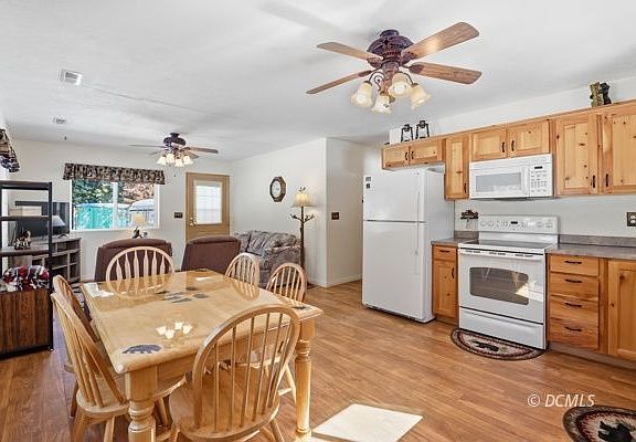 4th image of 228 E Quaking Aspen Dr