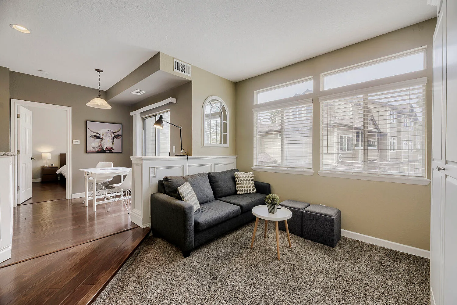 1 bed, 821 sqft, $3,300 — Photo 4