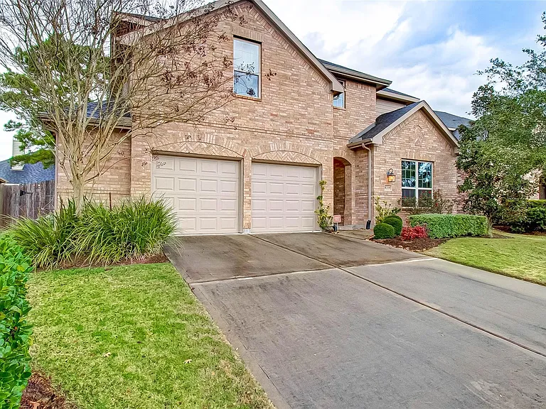 8219 Peppervine Ct — Photo 2
