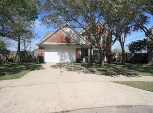 3902 Elmwood Dr, Pearland, TX 77584