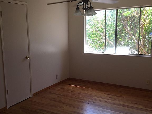 5th image of 3934 Pall Mall Ct
