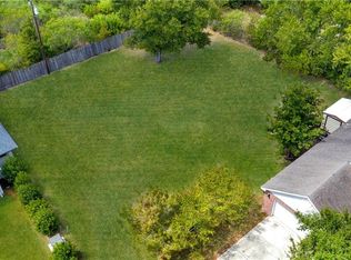114 Greenway Dr, Seguin, TX 78155