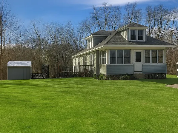 (undisclosed Address), Chaplin, CT 06235