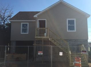 15 Norfolk Rd, Island Park, NY 11558