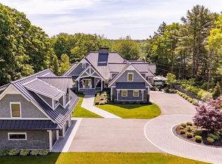 28 S Main St, Carver, MA 02330