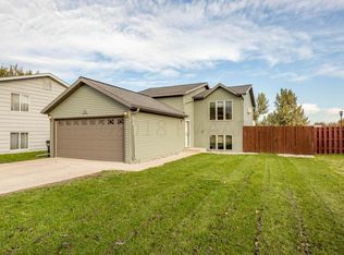 712 14th Ave W, West Fargo, ND 58078