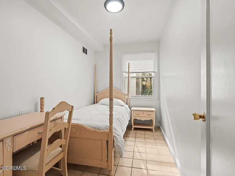456 Harnell Ave — Photo 16