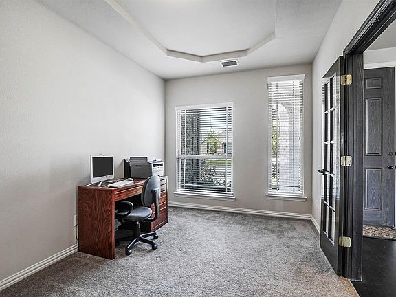 4th image of 2314 Bob Sandlin Ln