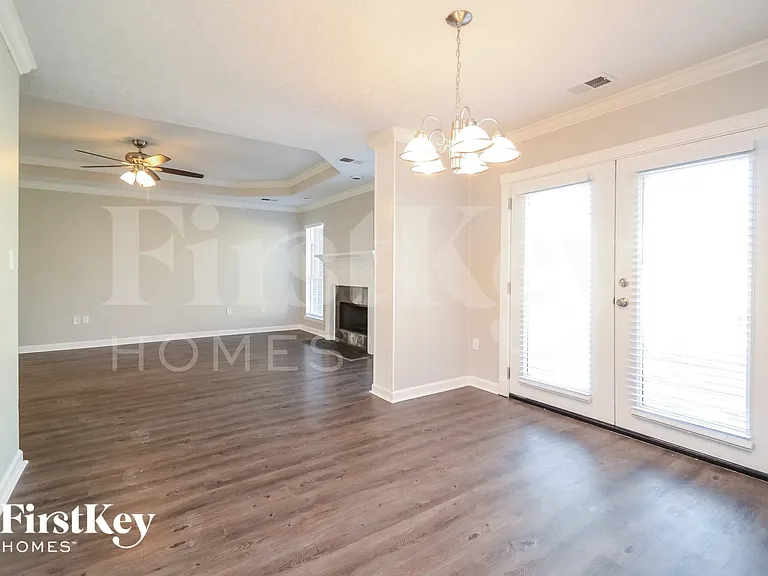 2024 King Charles Pl — Photo 5