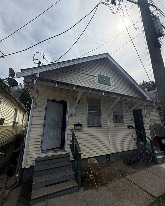 1st image of 2824 S Johnson St