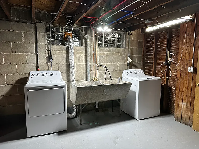 4133 N Bartlett Ave — Photo 10